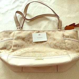 Coach shoulder bag